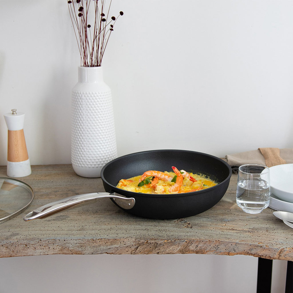 Sauteuse antiadhésive en aluminium poignée inox + couvercle - Castel'Pro® fixe, Sauteuses - 2